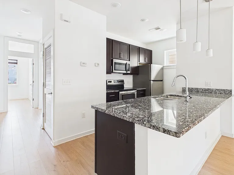 1212 Porter St #A — Photo 10