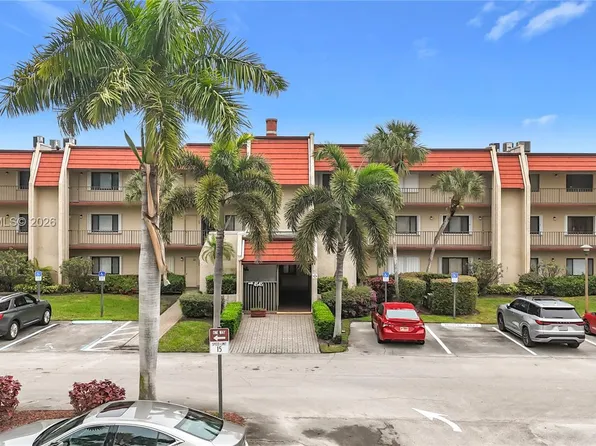 4545 Luxemburg Ct, Lake Worth, FL