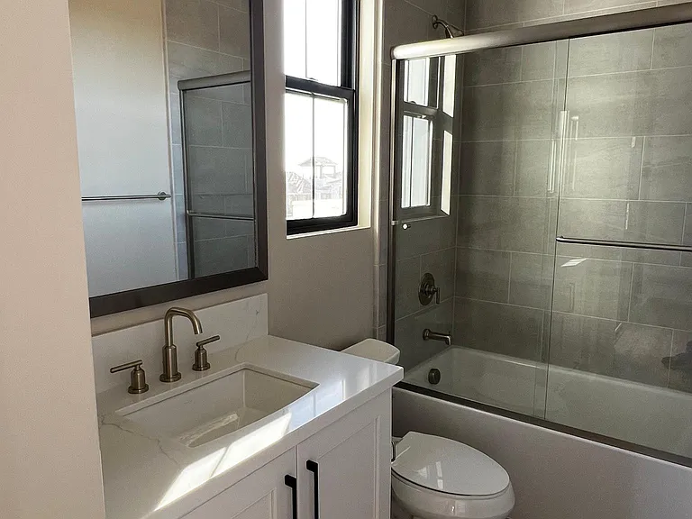 1016 Palmaria Ct — Photo 16