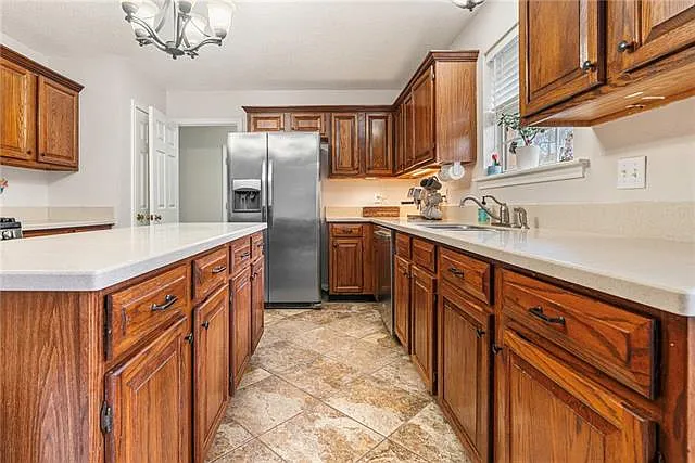 115 Aberdeen Dr — Photo 9