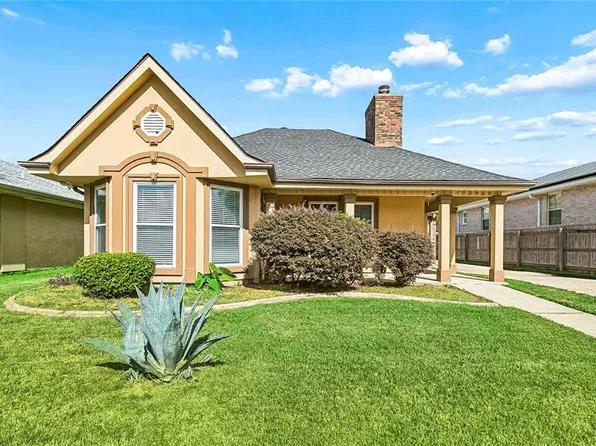 12960 N Lake Carmel Dr, New Orleans, LA 70128