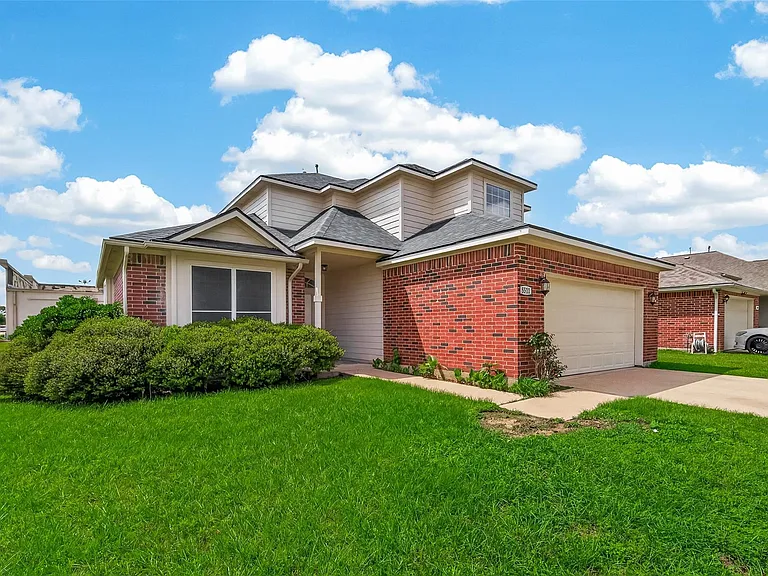 5511 Bear Paw Cir — Photo 1