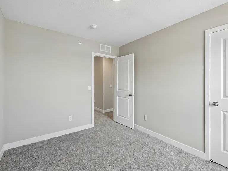 6719 Hinterland Trl S — Photo 26