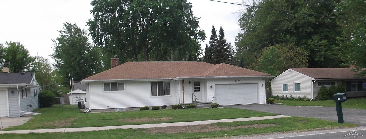 5385 Weiss St photo 1