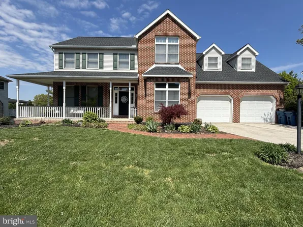328 E Meadow Dr, Mechanicsburg, PA 17055