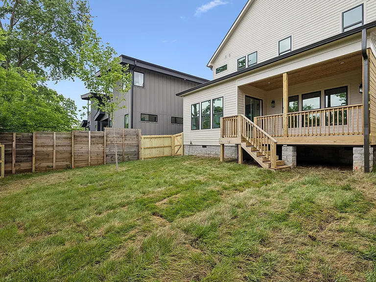 905 Potter Ln — Photo 41