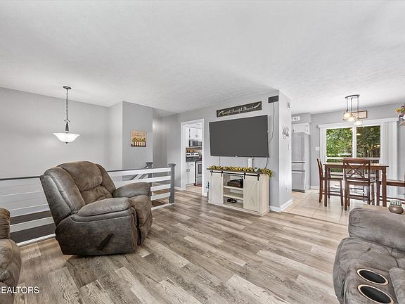 5th image of 701 Ike Ln