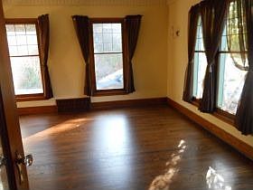 2nd image of 1624 E Olive St