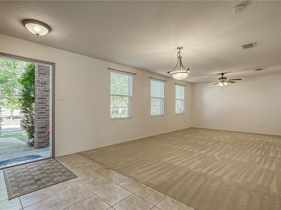 3rd image of 724 Hanceville Way