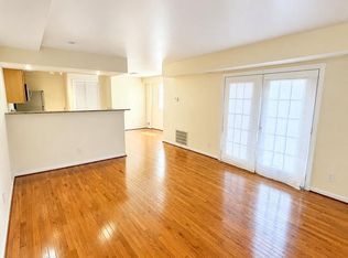 The Markham View Condo-phase 1>, Landover, MD 20785