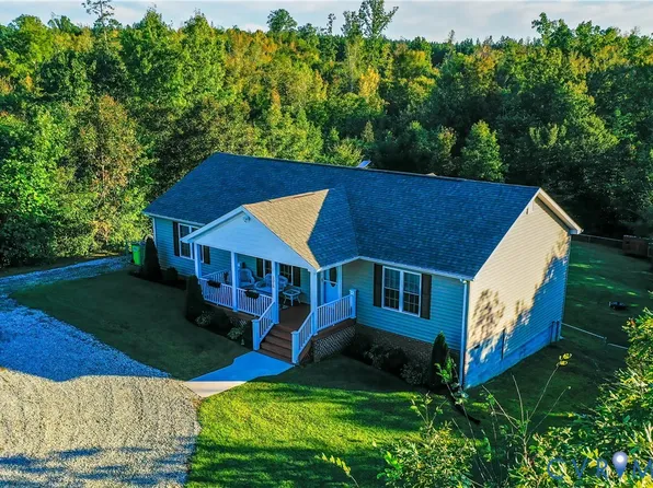 2318 Leigh Mountain Rd, Green Bay, VA 23942