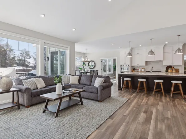 2670 Pheasant Rd, Excelsior, MN 55331