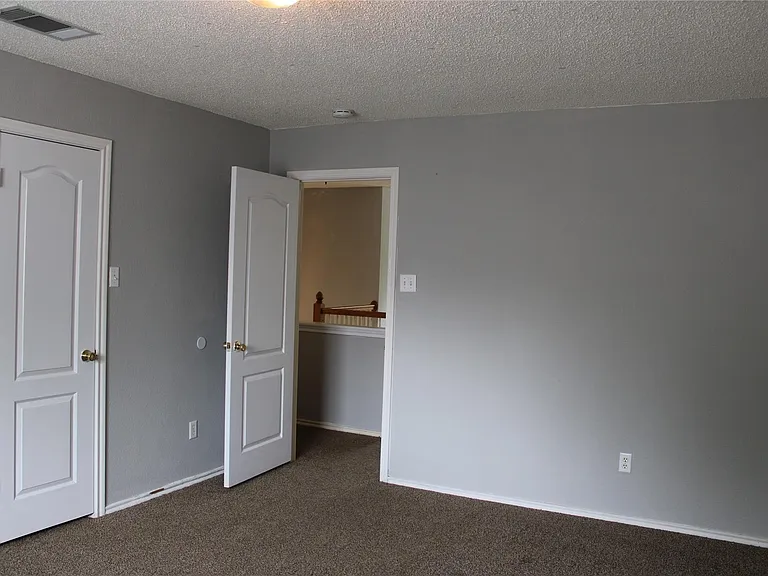16205 Glorious Ln — Photo 20