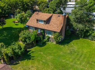 36 14th Ave, Lillooet, BC V0K1V0