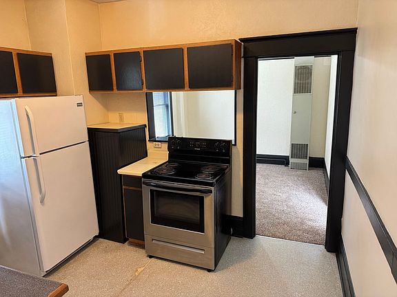 5th image of 3615 SE Milwaukie Ave #2