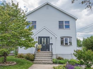 530 5th Ave, Lyndhurst, NJ 07071