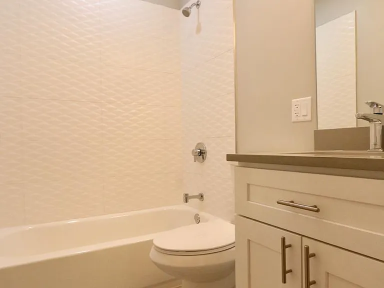 1921 S Peoria St #2 — Photo 11