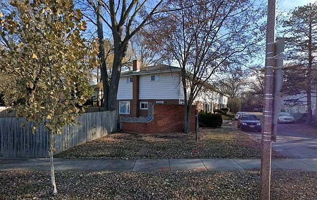 1st image of 816 Skokie Blvd Unit C