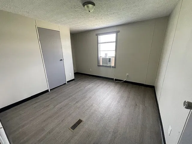 2 bed, 728 sqft, $950 — Photo 2