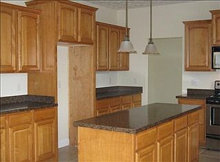 3rd image of 1261 Hunt Club Dr