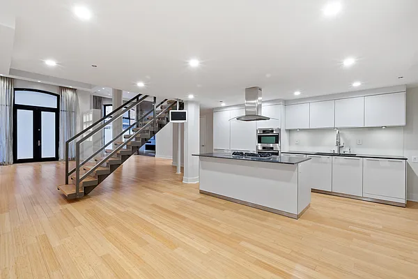 Sold by Douglas Elliman | media 15