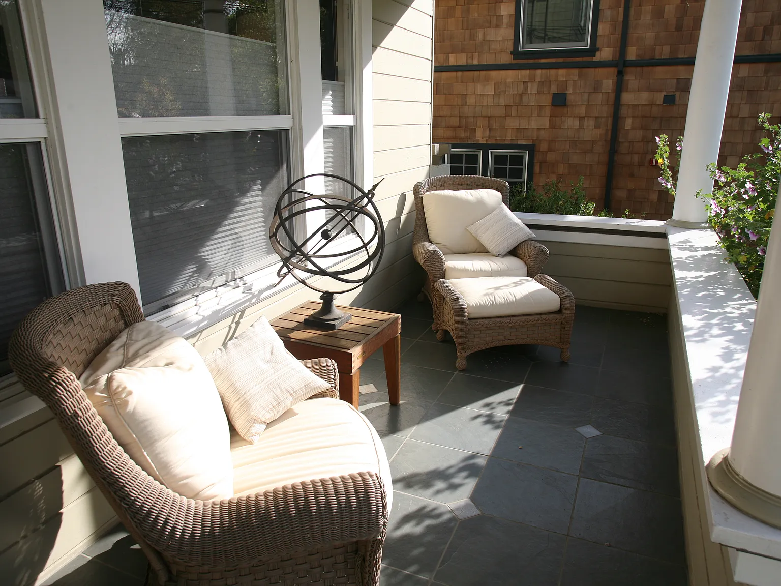 208 Grand Blvd — Photo 2