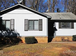 5101 Glenview Ct, Charlotte, NC 28215