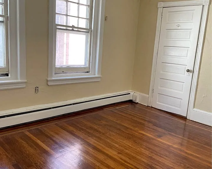 804 S 49th St #3F — Photo 3
