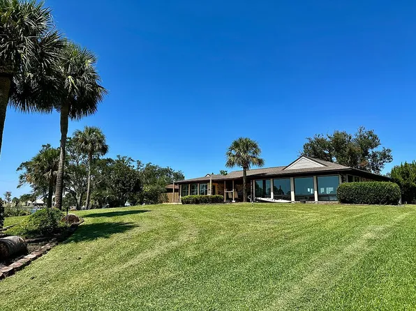 3139 Kings Dr, Panama City, FL 32405