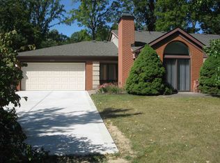 9224 Golden Oaks E, Indianapolis, IN