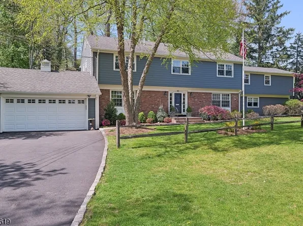 44 LONDONDERRY WAY, Summit City, NJ 07901