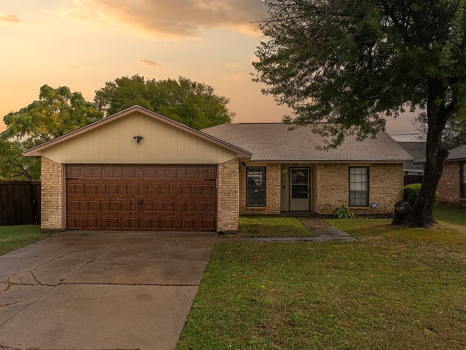 1st image of 3018 E Pepperidge Dr