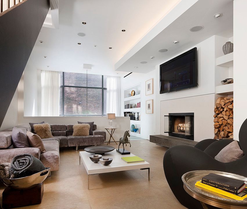 1st image of 138 Manhattan Ave #T