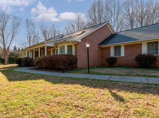 5400 Kingsbridge Rd, Winston Salem, NC 27103