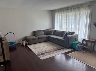 2620 Walnut Ln, Hobart, IN 46342