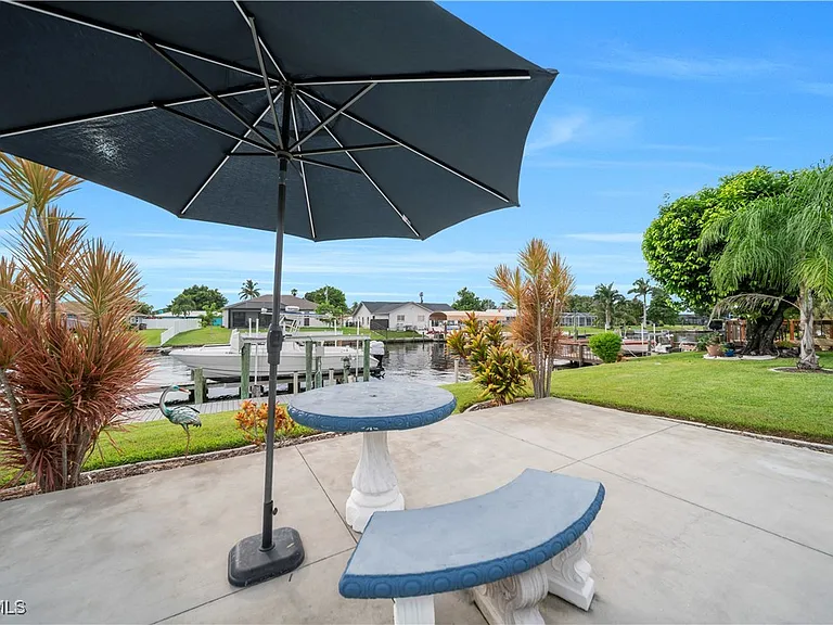 3746 SE 1st Pl — Photo 38