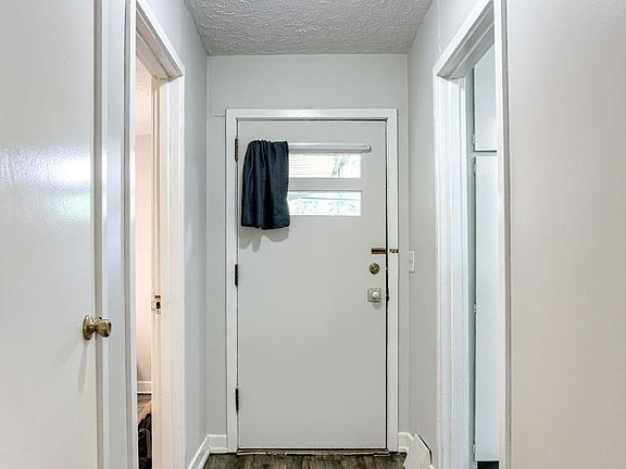 3rd image of 3033 NW 52nd St