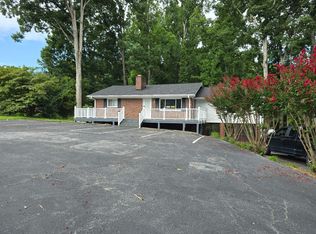 108 Bon Air St #B, Mauldin, SC 29662