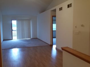 707 10th St SW, Pine Island, MN 55963