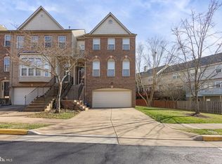 47711 Bowline Ter, Sterling, VA 20165