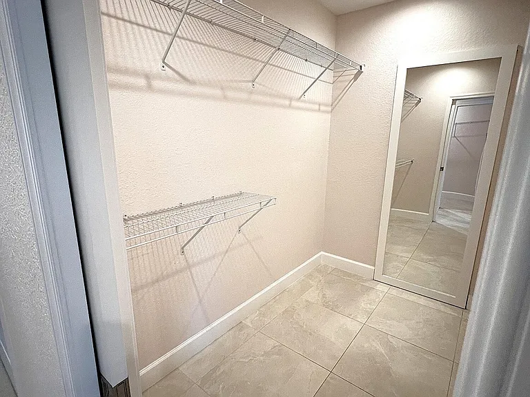 349 SW Dagget Ave — Photo 13