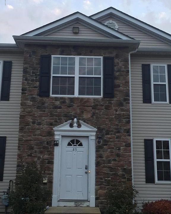 1st image of 43 Aspen Ct