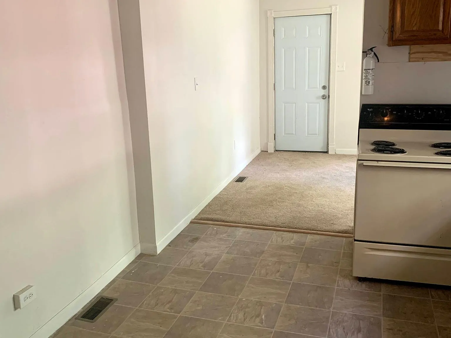 4 bed, 1346 sqft, $1,450 — Photo 2