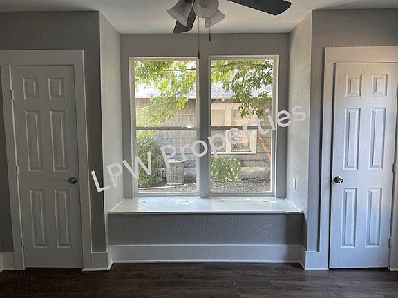 5th image of 3317 Homan Ave
