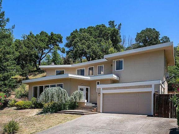 2nd image of 36 Bonnie Brae Dr