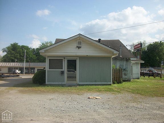 5th image of 1513 Malcolm Ave