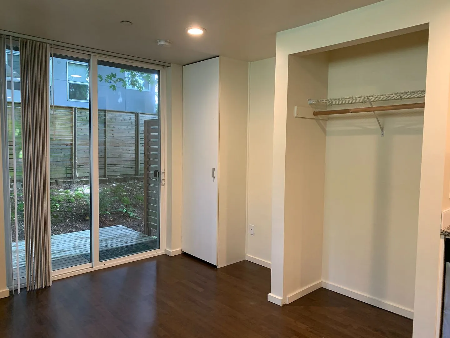 Beautiful & affordable updated modern studio unit on Capitol Hill -- Minutes from Downtown! — Photo 4