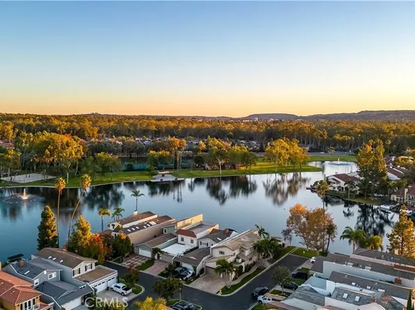 24395 Calle Pequeno, Lake Forest, CA 92630