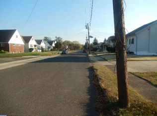 81 N Chester Ave, Delran, NJ 08075
