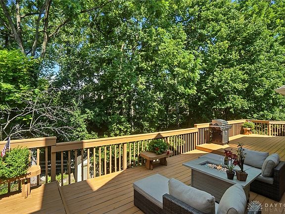 3rd image of 449 Ridge Line Ct